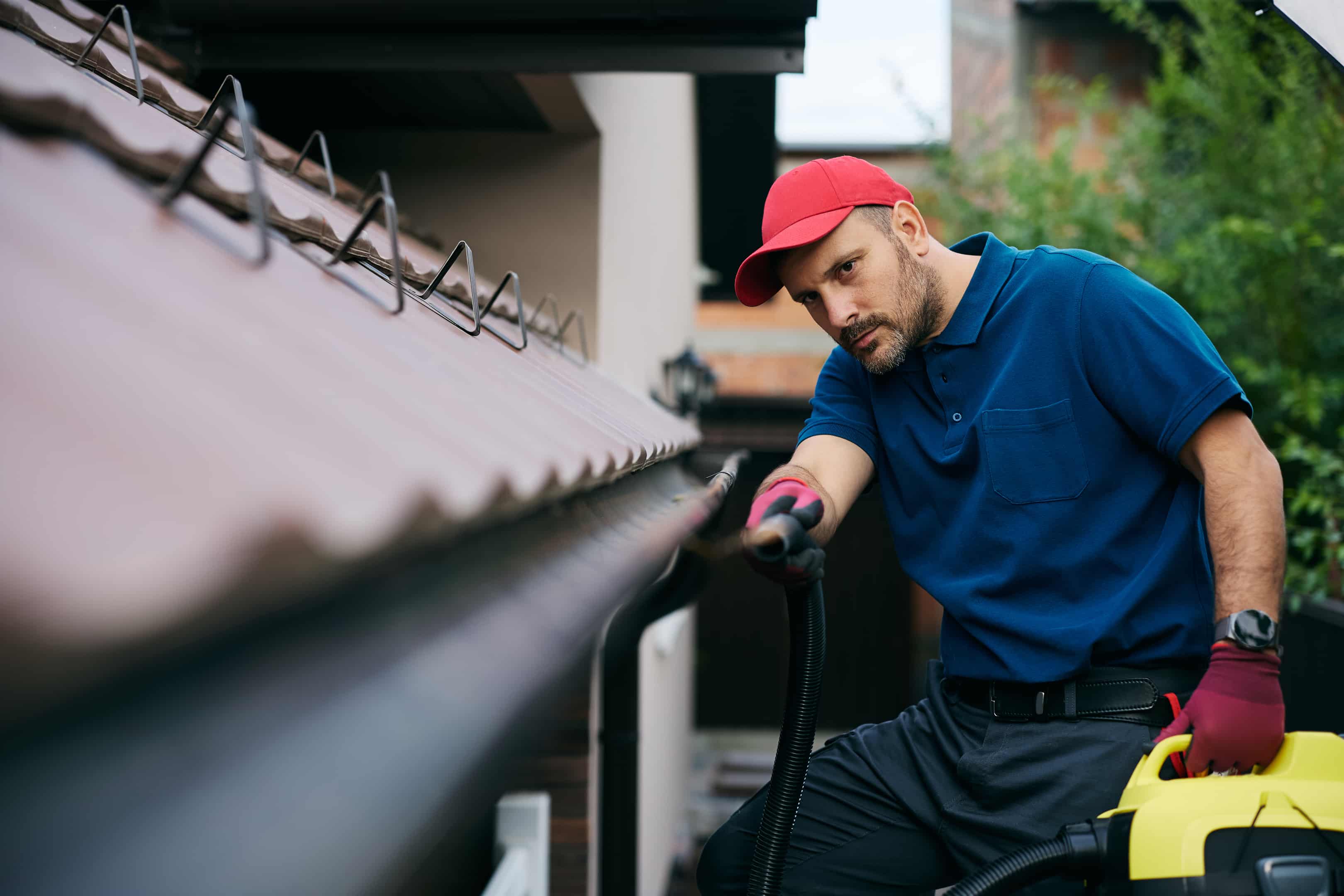 February Gutter Check: Spot Issues in 10 Minutes